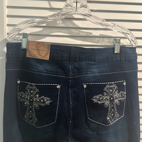 NWT One Republic For All Hogh Rise Boot Cit Jean with Jeweled Back pockets - 16W - Picture 7 of 8